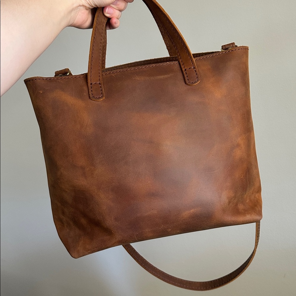 Portland Leather Goods Canyon Medium Crossbody - Picture 2 of 6